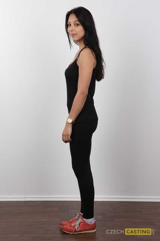 Sexy Silvie Strips Off Her Black Leggings And Runner For A Naked Yoga Session - Silvie