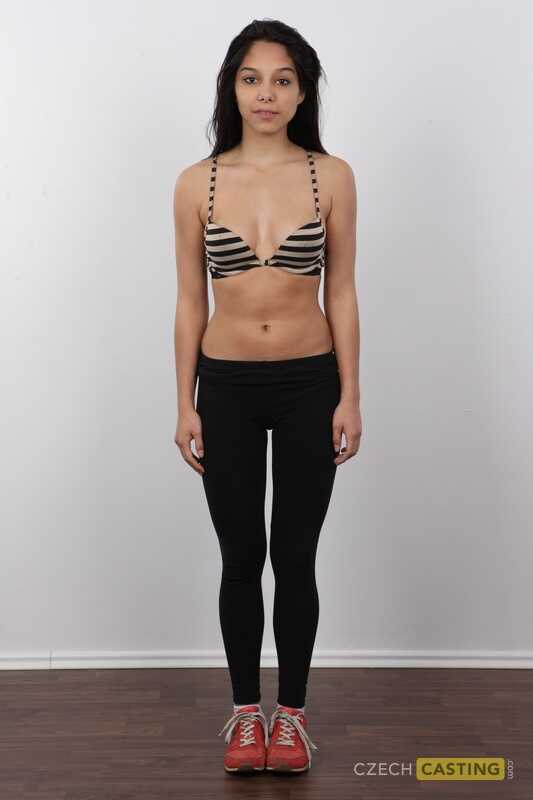 Sexy Silvie Strips Off Her Black Leggings And Runner For A Naked Yoga Session - Silvie