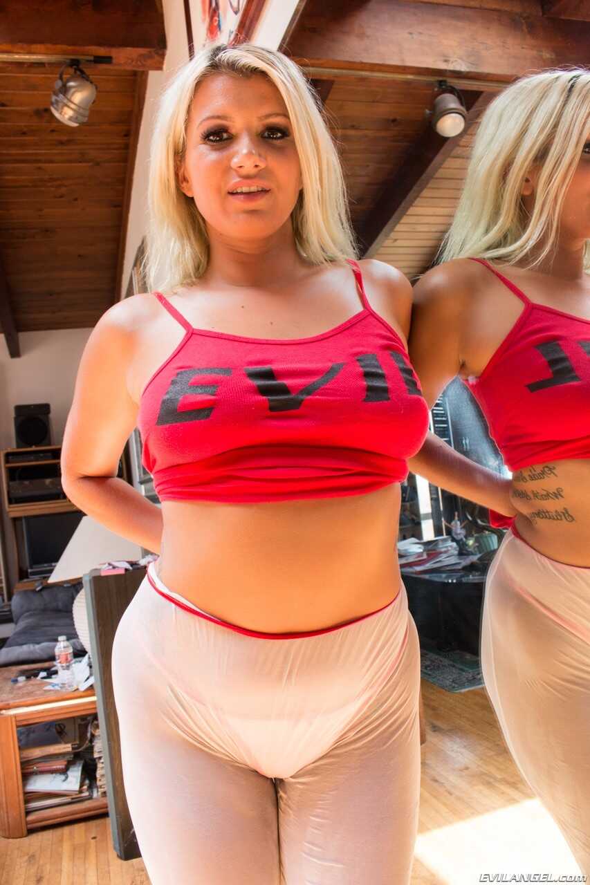 Chubby blonde Layla Price shows off her juicy ass with protruding butt plug and bubble butt in shorts - Layla Price