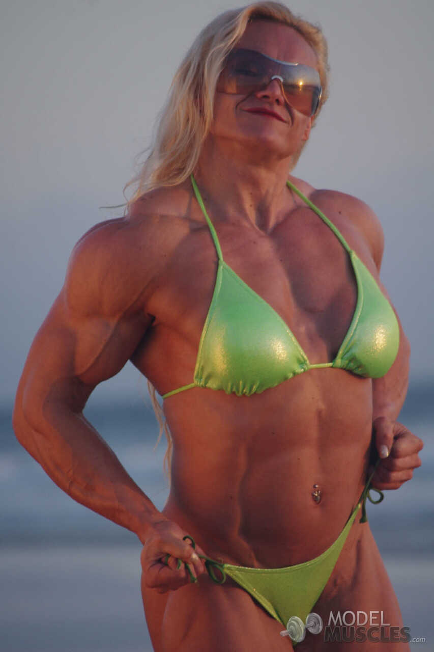 Brigita Brezovac's Ripped Muscles Reveal Her Sexy Shape at the Beach