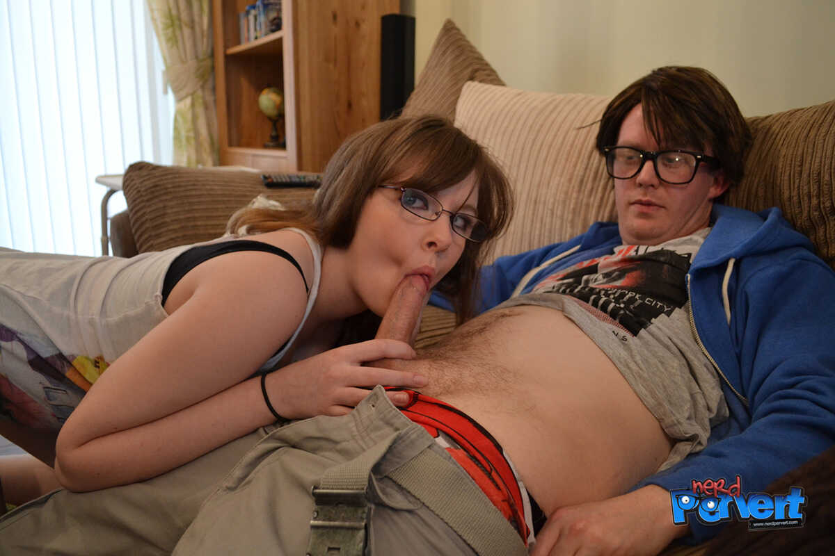 Jessica Lo's Glasses-Clad Nerdy Amateur Blowjob With Huge Tits - Jessica Lo