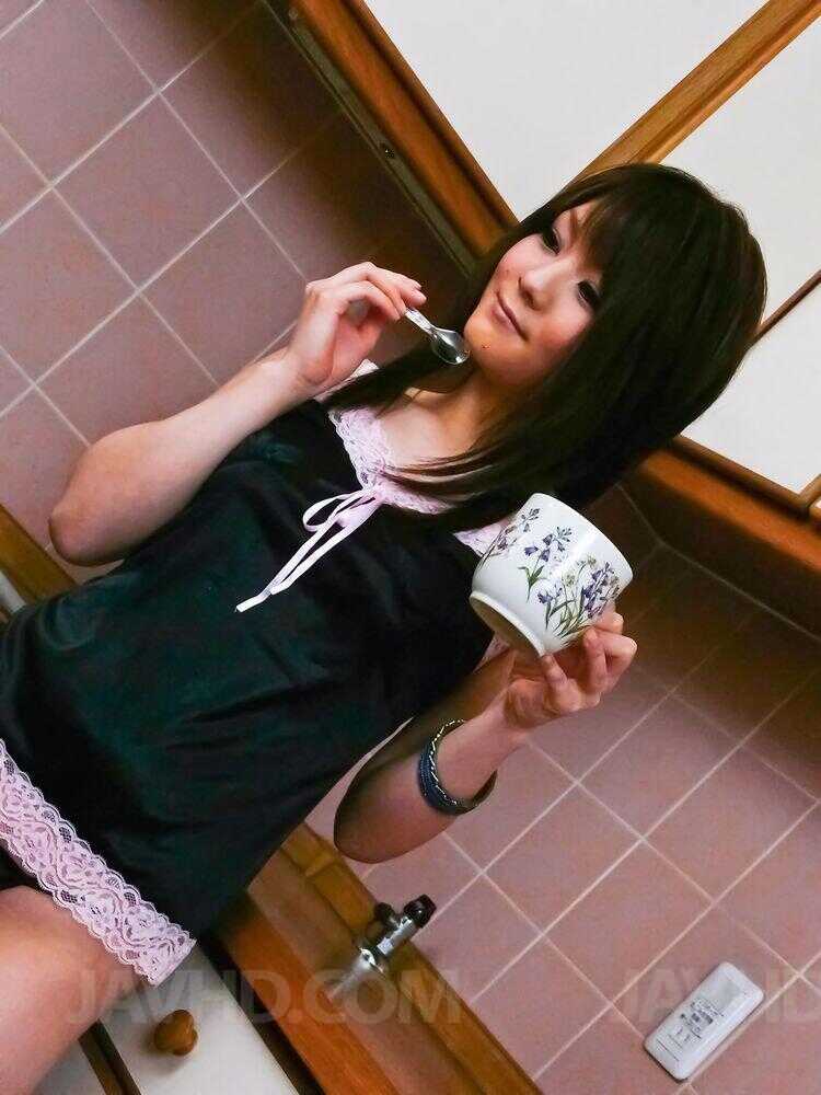 Sexy Japanese Kitchen Queen Huwari's Trimmed Bush Squirts and Sprays in the Kitchen! - Huwari