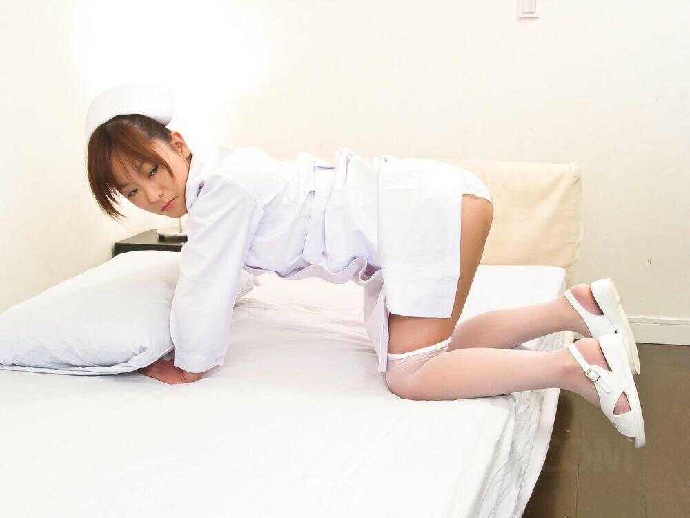Miina Minamoto's Finger-Fucking Fashion Show A Japanese Nurse In Pantyhose And Her Secret Desire Fulfilled! - Miina M...
