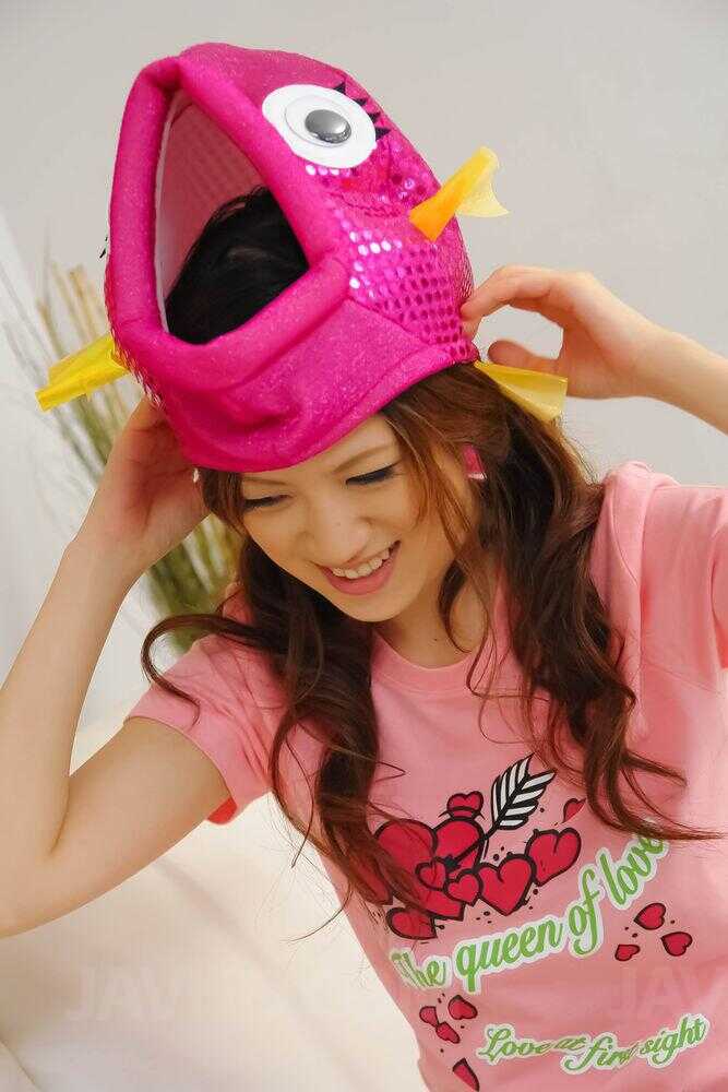 Japanese Shaved Pussy Shirosaki Karin Dons Various Head Coverings While Having Sex - Shirosaki Karin