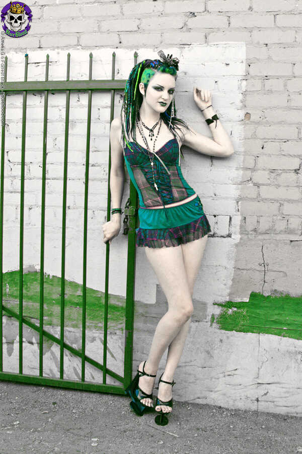 Alt girl Scar 13 gets tied up and teased with nipple clamps in her sexy lingerie! - Scar 13