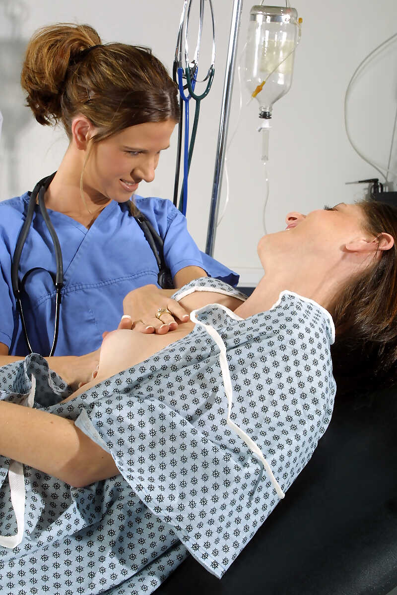 Purrfectly Wet and Ready for the Doctor: A Young Girl Gets an Intimate Examination from a Lesbian Female Physician - Savah...