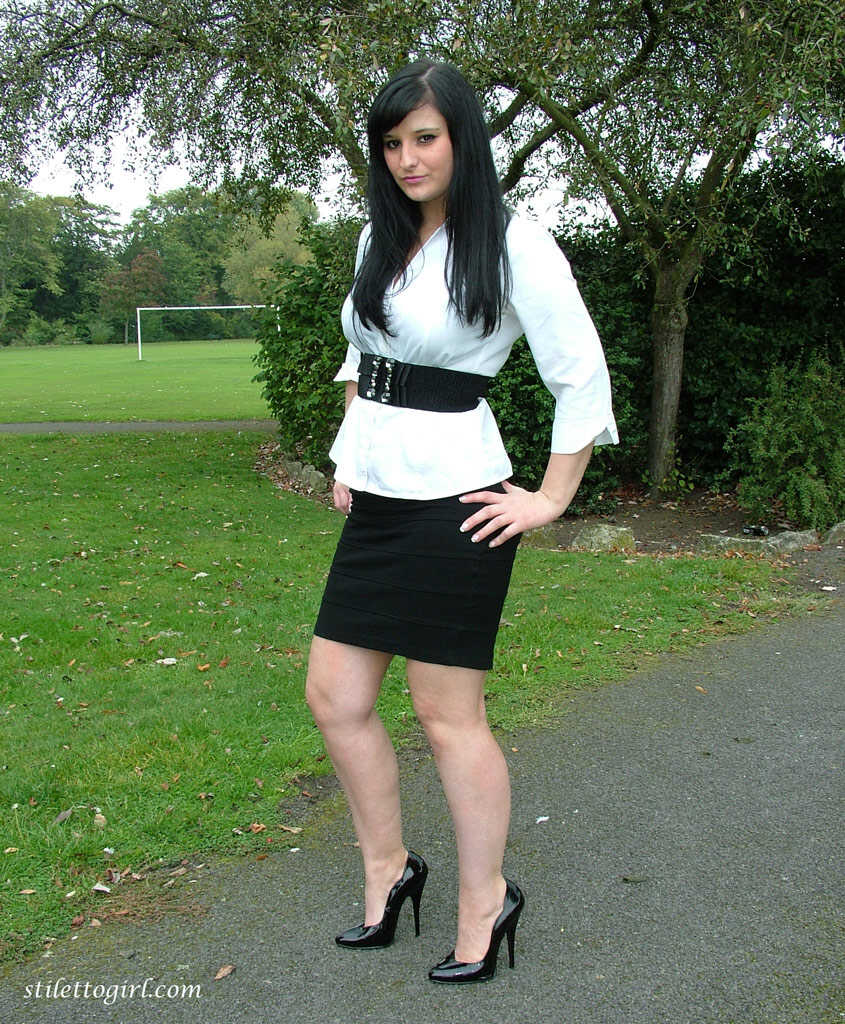 Sexy Brunette Nicola Strips Down for a Park Bench Fuck Fest with Her Lustful Legs and Ass! - Nicola Kiss