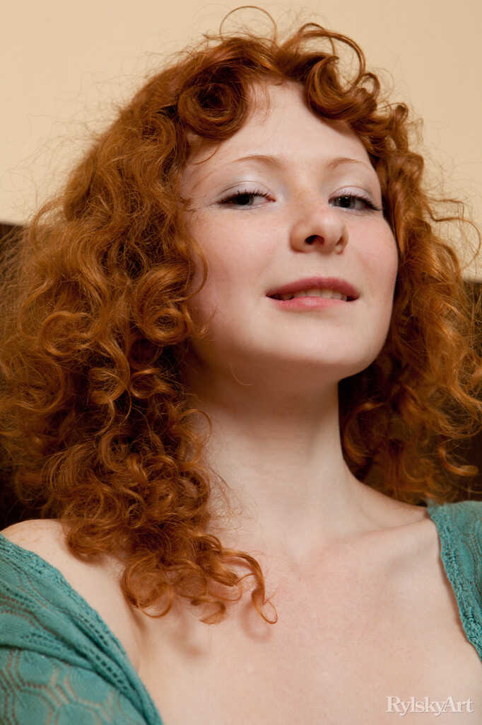 Red Rochelle's Tight Red Spread: A Cute Teen with a Hairy Beaver Gets Naughty - Rochelle