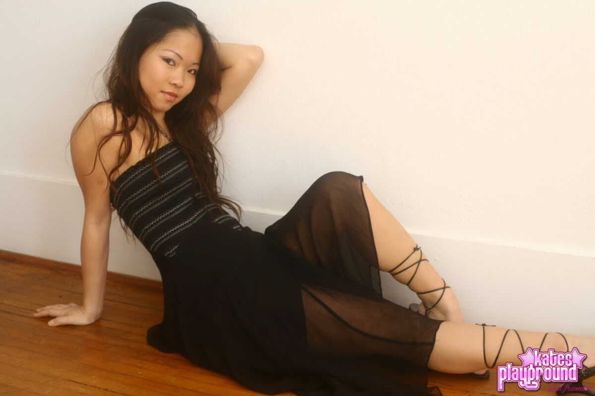 Naughty Grace Shows Off Her Sexy Long Legs and Bare Feet in a Tight Fit High Skirt! - Grace