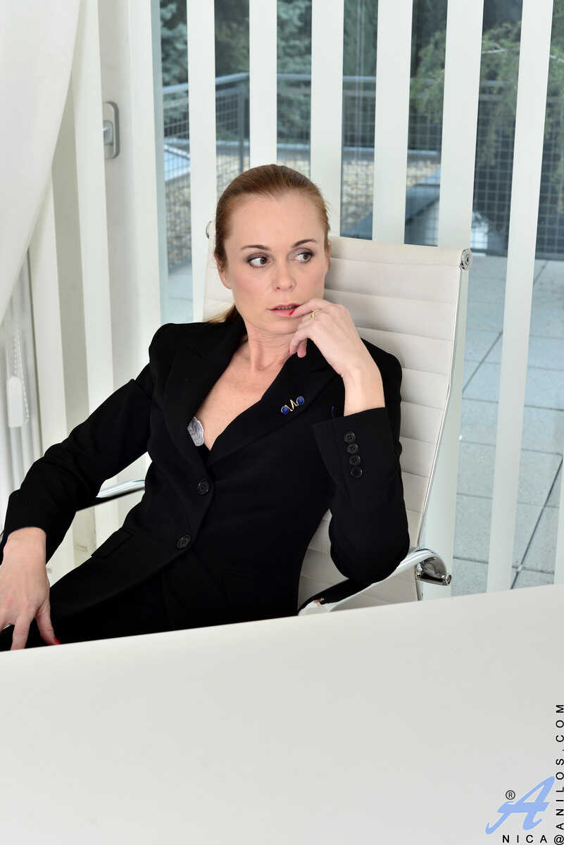 Redhead Reddit Nica's Penetrating Post: The Secretary and Her Secret Anal Obsession! - Nica