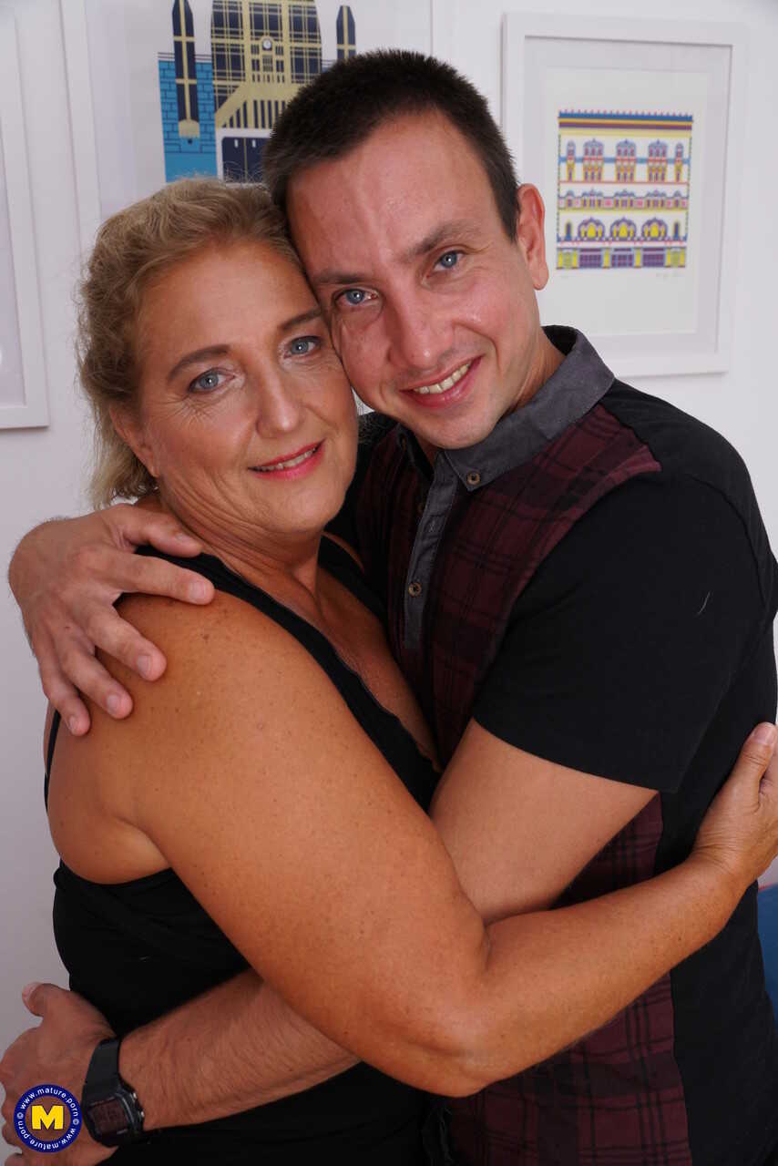 Mature Housewife and Young Boy Toy: Red Hot Fuck on the Chesterfield with Giuliana and Rob - Giuliana, Rob