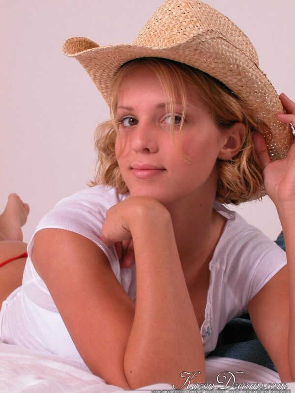 Wild Strawberry Picking Karen Goes Down on Straw Hat