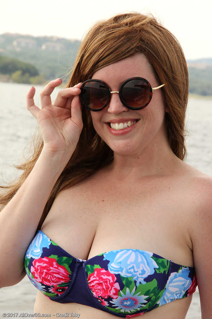 Mature Boat Babe Holly Fuller Flaunts Her Curvy Booty And Juicy Titties In A Skimpy Bikini - Holly Fuller