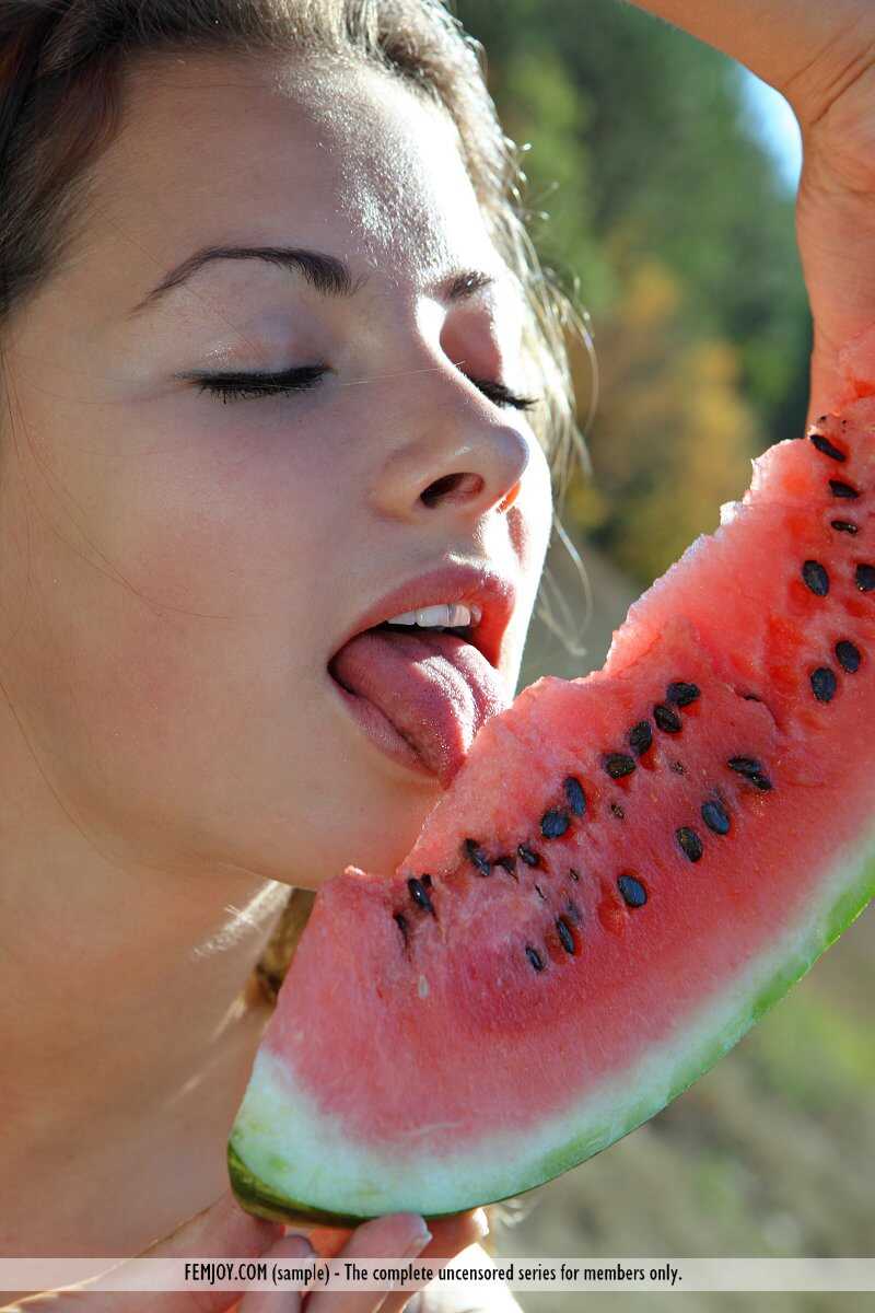 Sexy Alisa B indulges in a juicy watermelon while posing nude for the camera - Alisa B