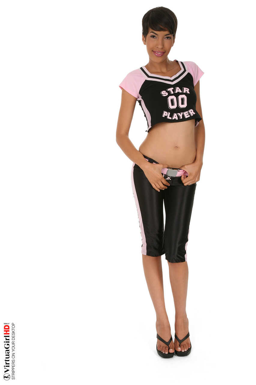 Jasmine Arabia's Basketball Dunk A Muslim Hijabi Nude Short-Hair Sexy Sports Fantasy - Jasmine Arabia
