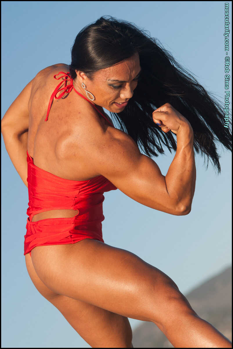 Tram's Tropical Thunder Asian Bodybuilder Unleashes Her Muscular Fury On A Sun-kissed Beach! - Tram Nguyen