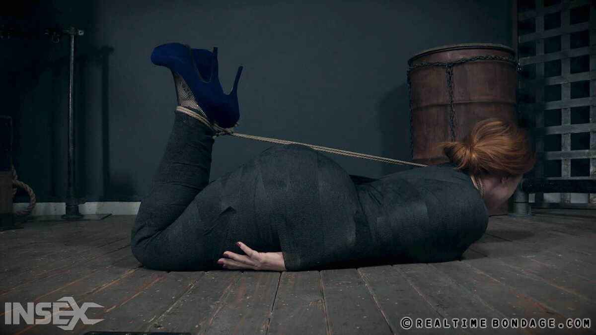 Summer's Intense Reddening: A Redhead Plumper's Ass Turned Red While Restrained in a BDSM Dungeon - Summer Hart