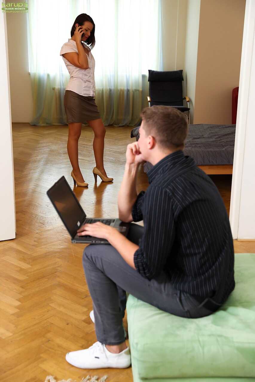 Tenants Will Be Charged Extra: Mature Beauty Caroline Ardulino Gets Bare and Naughty with her Cute Landlord in a Steamy Am...