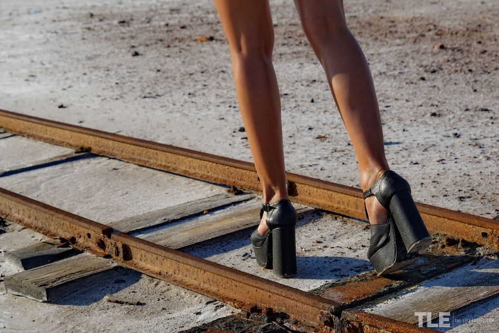 Rusty Rails and Teen Fingers: Maarit's Steamy Push Cart Adventure - Maarit