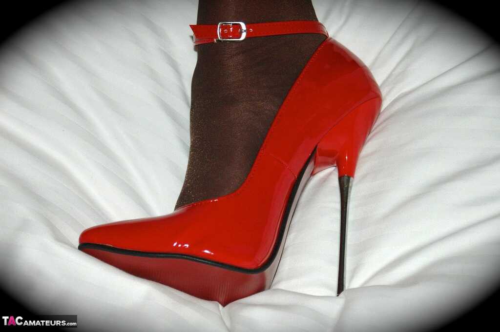 Sheer Red Lace and Kyrasnylons: The Mature Woman's Secret Fantasy - Kyrasnylons