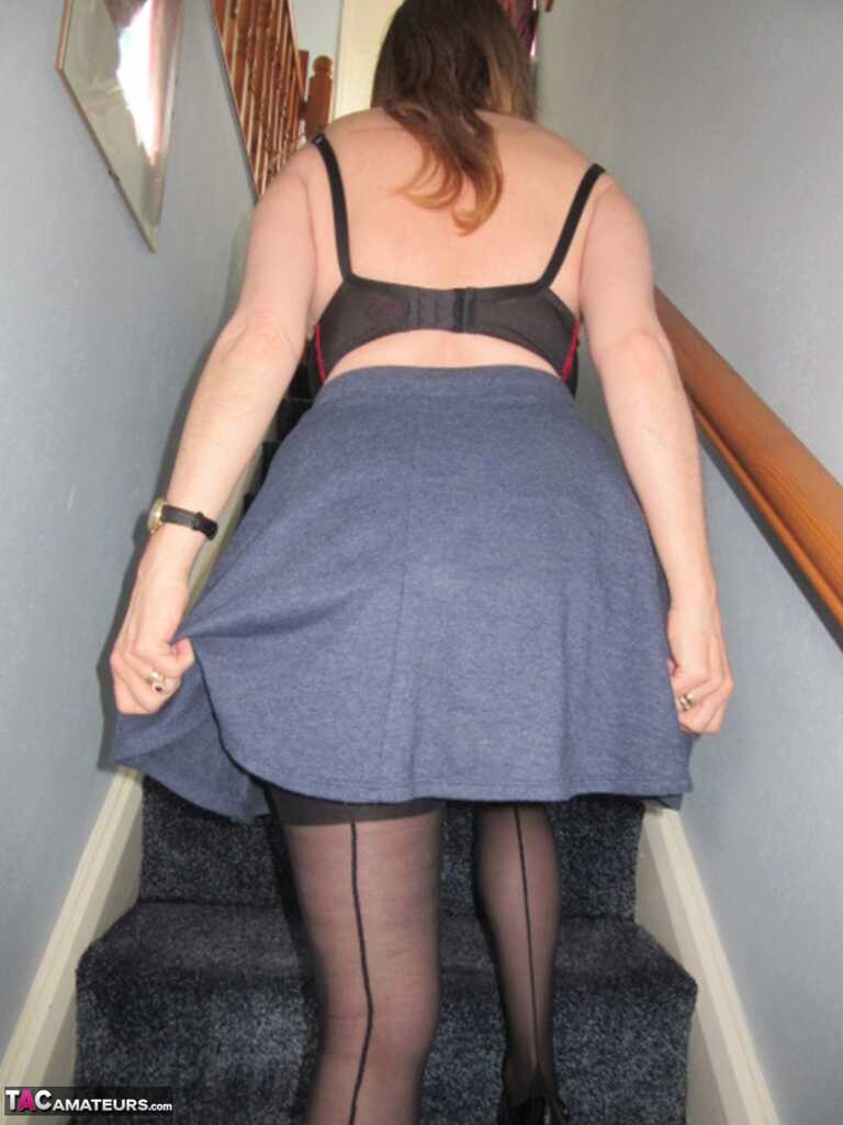 Mature Lilymay Flashes her Big Juicy Ass in Public after Pulling aside her Nylon Panties on the Stairs - Lilymay