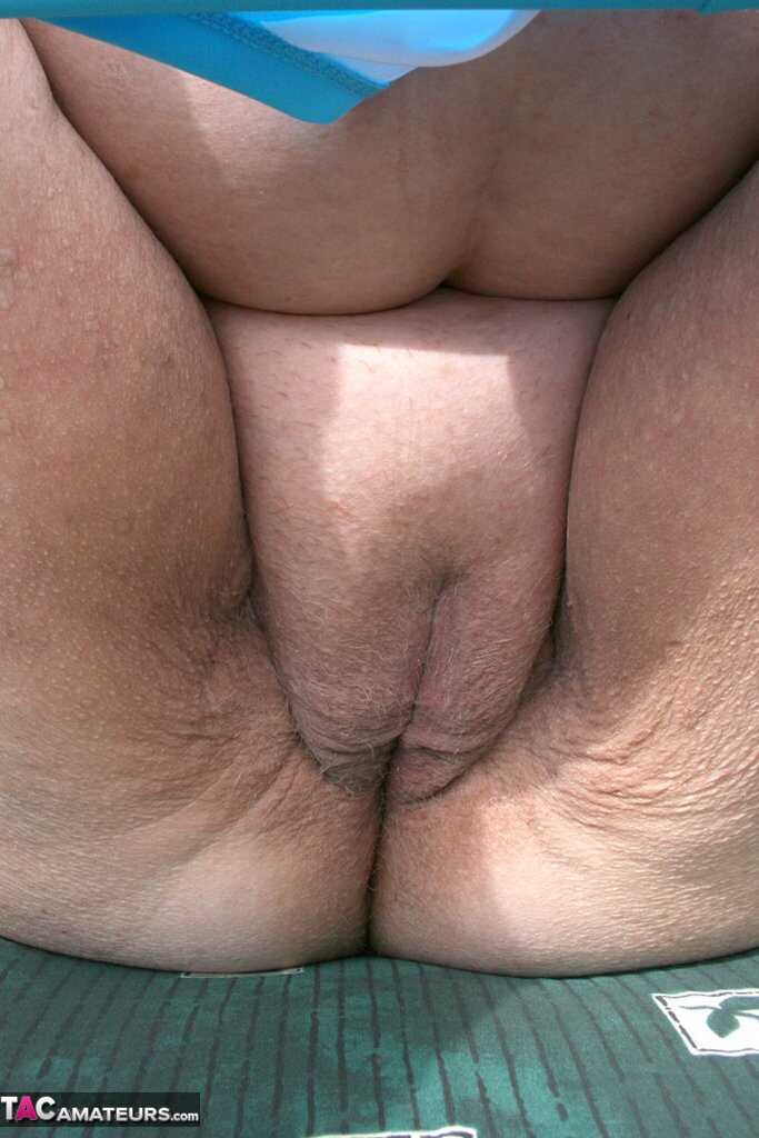 Granny Pussy Party: Libby's Fat Pussy Gets Stuffed with a Bottle in the Garden - Grandma Libby