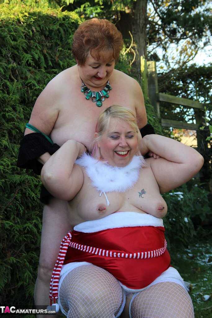 Mature Redhead Carol A Sensual Encounter with a Curvy Female Lover in the Backyard - Kinky Carol