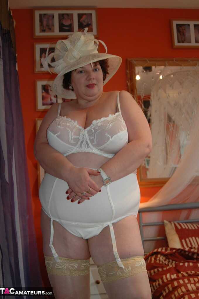 British BBW Chris 44g dons a big hat in her underthings and nylons