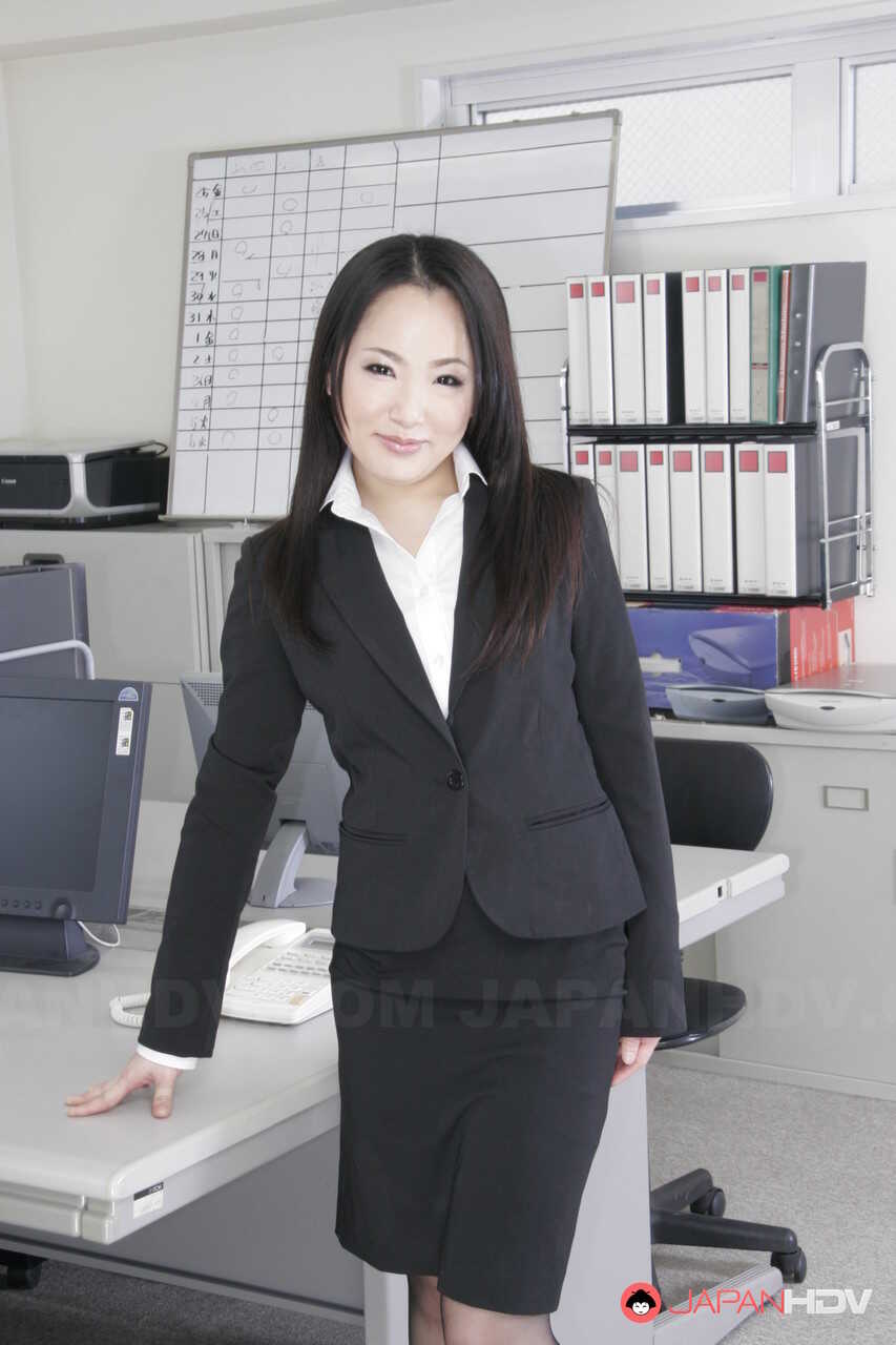 Office Slut Ai Mizushima Gets Fucked in the Ass by Her Boss