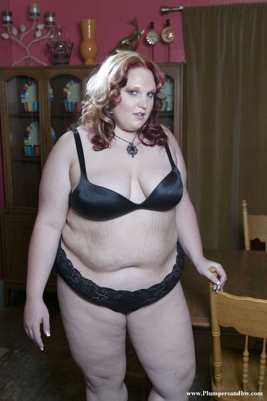 Chubby Mistress in Black Boots Takes on a Double-Ended Dildo for a Sensual Spread! - 