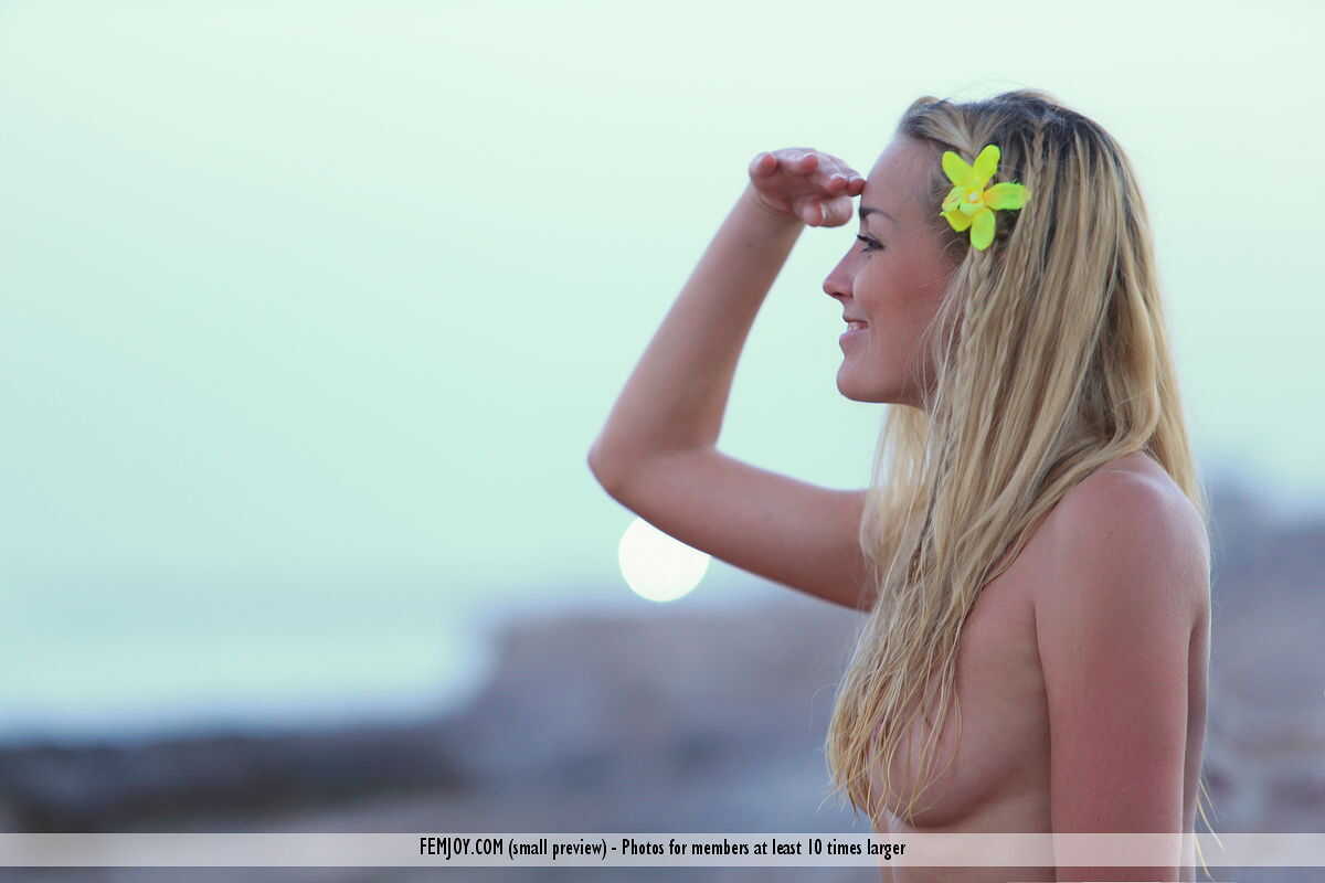 Blond Teen Liza K Meditates in the Nude After Removing Her Bikini at the Beach Tight Ass, Blonde Hairy Pussy, Perfect Ass,...
