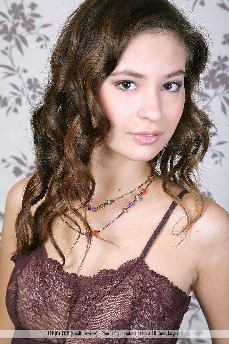 Isida's Sweet Squatting: A Teen's Tight Ass Gets Relieved of Lingerie in the Bathroom - Isida