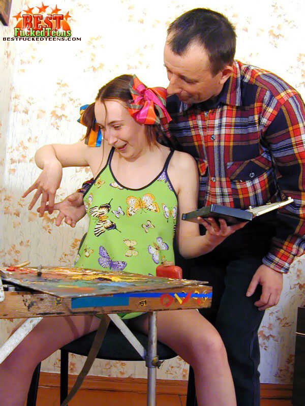 Interrupted Artistic Initiations: The Elderly Peeping Tom and the Young Nymph's Nude Brushstrokes - 