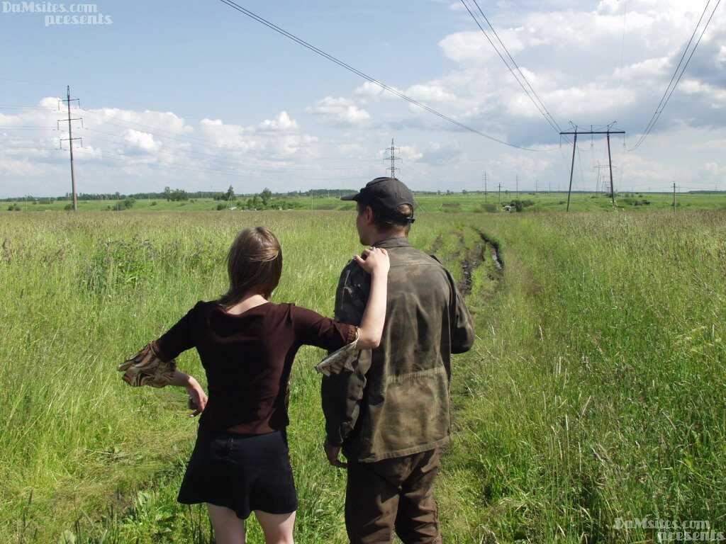 The BBW MilF's Secret Liaison with a Homeless Vet in the Wild Grasses of the Park - 