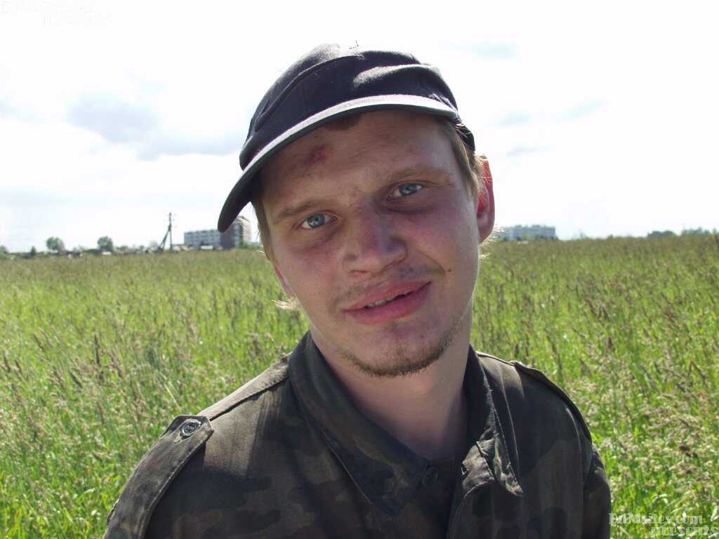 The BBW MilF's Secret Liaison with a Homeless Vet in the Wild Grasses of the Park - 