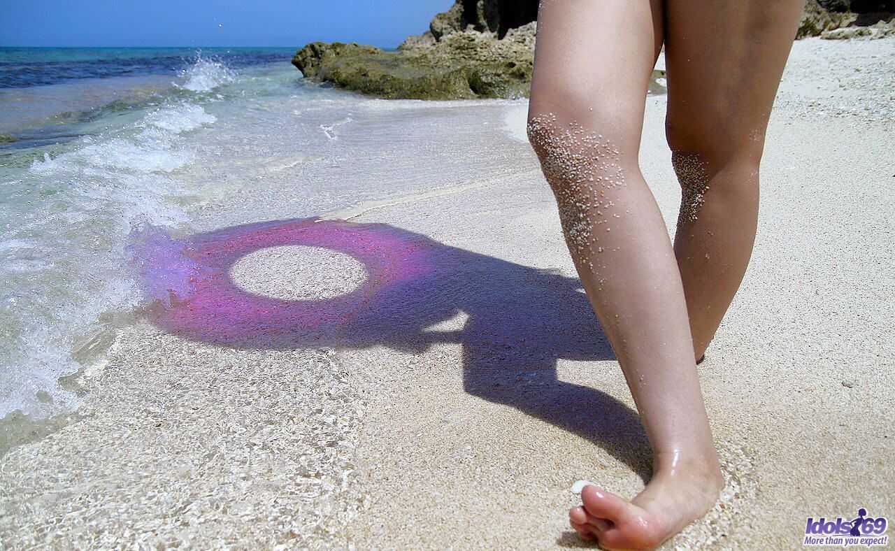 Nao Yoshizaki's Skinny Dipping Adventure: A Journey of Asian Beauty and Sensuality - Nao Yoshizaki