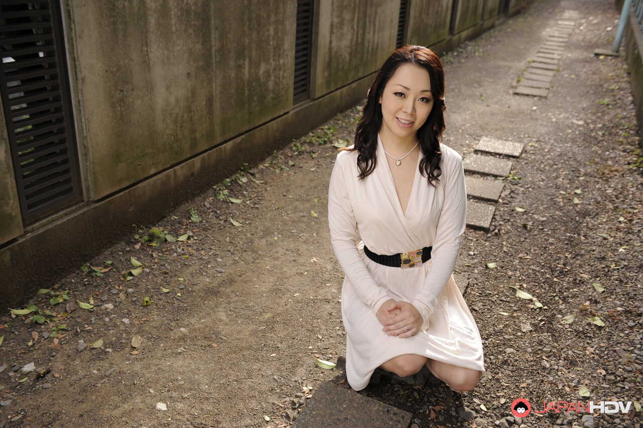Yuna Yamami's Classy White Dress Adventure Exploring the Outdoors in Japan - Yuna Yamami