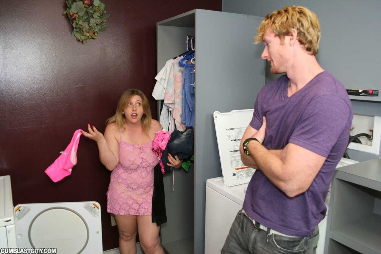 Chubby teen gets on her knees for a stranger to give her a handjob in the laundry room 