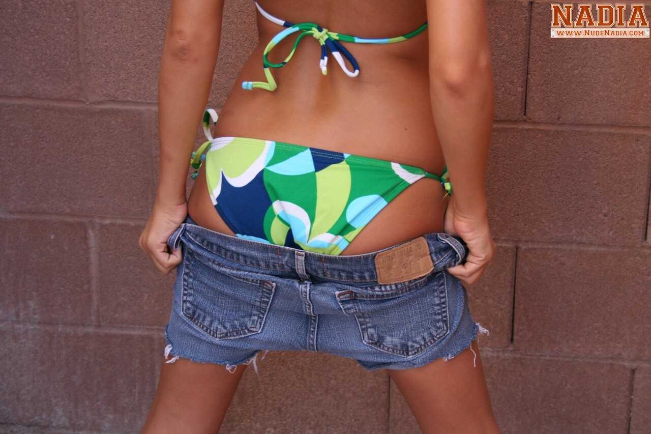 Nadia's Wet and Wild First Time in a Bikini: Amateur Cutie Loses Her Shorts and Shows Off Her Big Tits and Tight Ass ...
