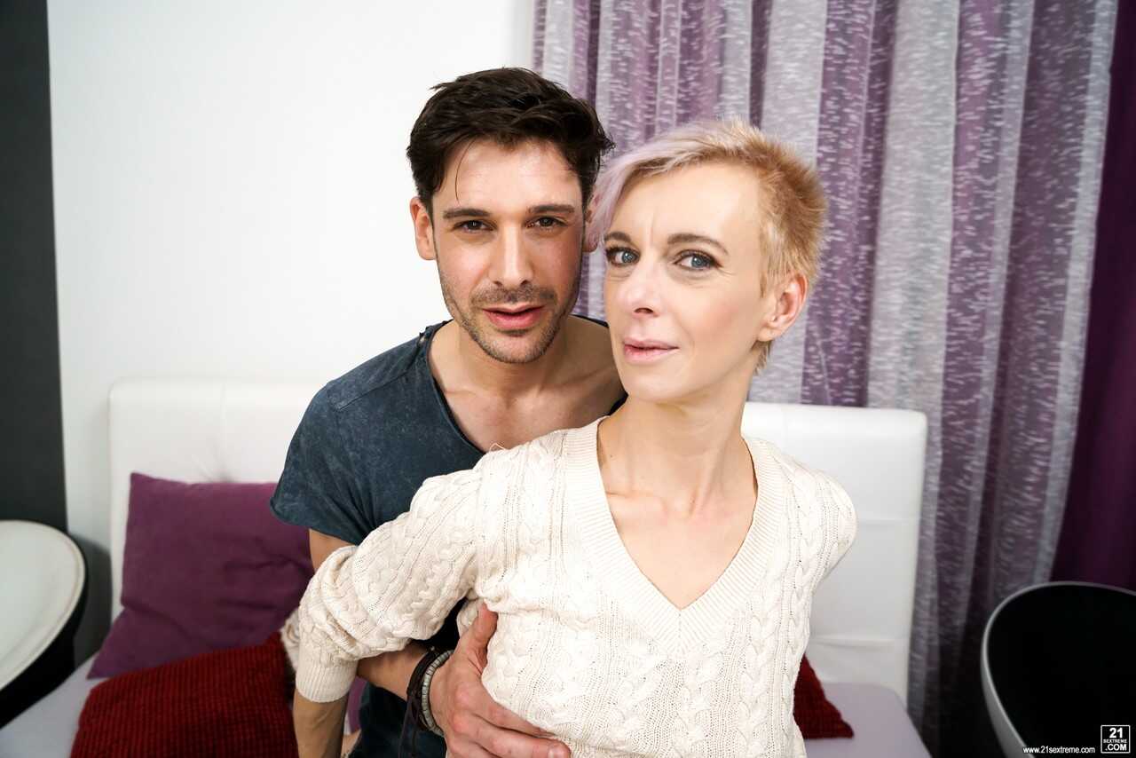 Older blonde Belinda Bee sports short hair during sex with a younger guy - Belinda Bee, Parker Marx