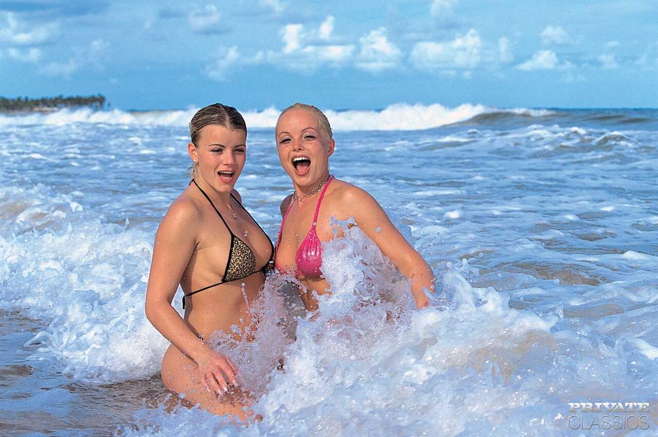 Sailboat Seduction: Silvia Saint and Lea De Mae's Lesbian Adventure on the High Seas - Silvia Saint, Nacho Vidal, Lea...
