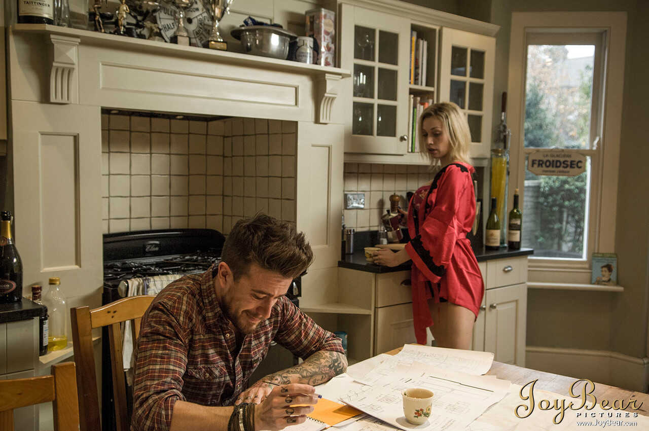Busty Blonde MILF Chessie Kay Seducing Her Man with Naughty Footplay in the Kitchen - Chessie Kay, Luke Hotrod