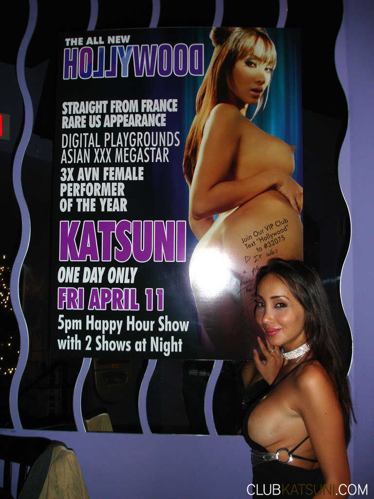 Katsuni's Sizzling Striptease Performance: The Ultimate Asian Beauty Experience - Katsuni