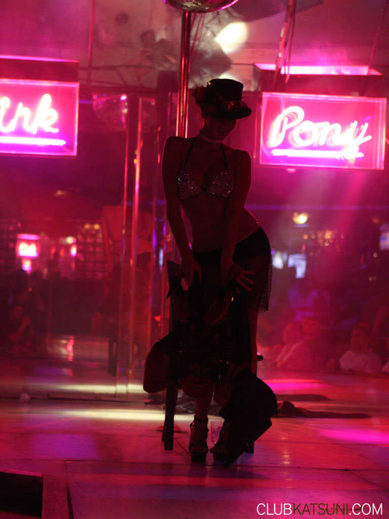 Naked Asians stripping in heels: Katsuni's erotic striptease at the club - Katsuni