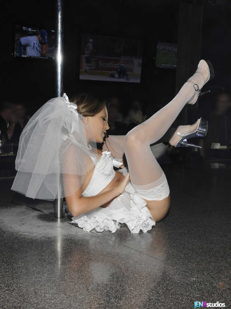 Jenna Haze Strips Down In White Stockings At The Strip Club An Erotic Bride Show! - Jenna Haze