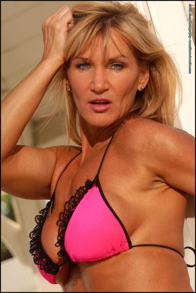 Mature Fitness Goddess Peggy Vee Shows Off Her Tight Body in a Wet Bikini - Peggy Vee