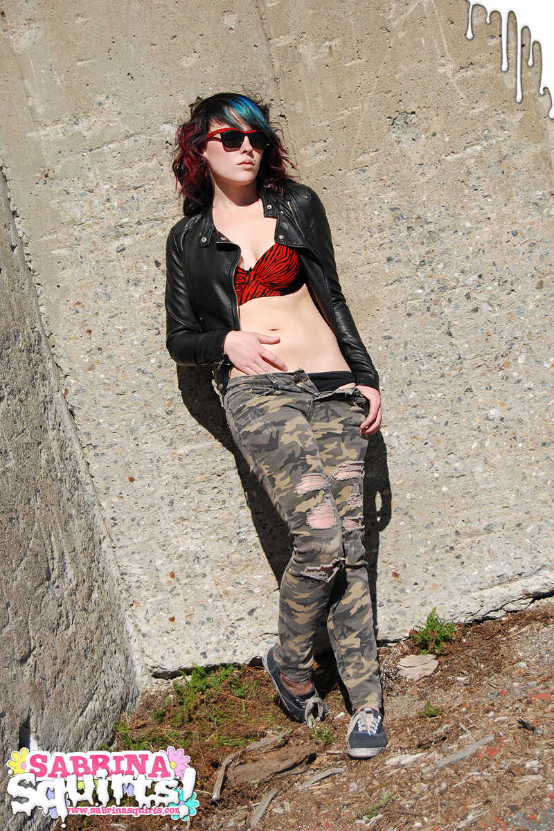 Military Punk Girl Sabrina Squirts in Her Camo Pants and Shades! - Sabrina Squirts
