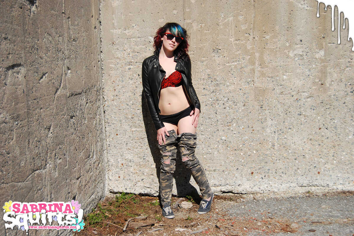 Military Punk Girl Sabrina Squirts in Her Camo Pants and Shades! - Sabrina Squirts