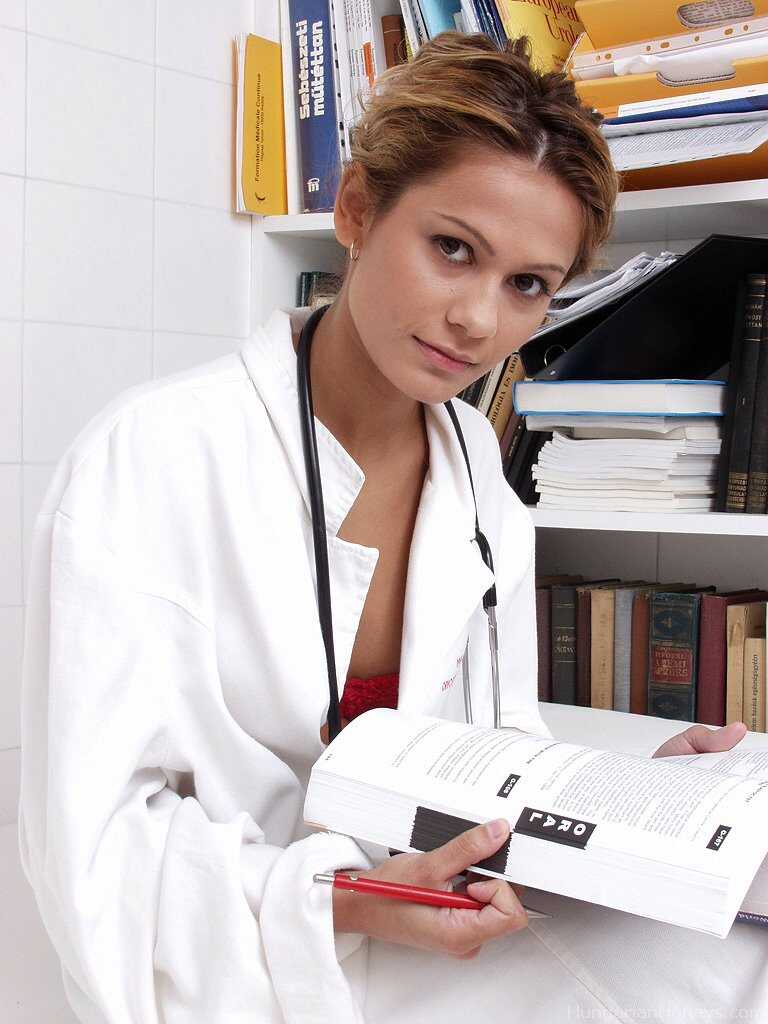 Solo Girl Eva Roberts Removes Her Lab Coat to Model Naked Other Than a Stethoscope - Eva Roberts