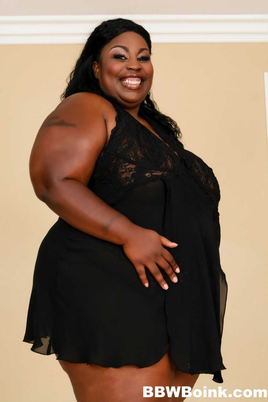Tribal Temptation: Obese black woman gets gangbanged by a group of ebony studs during black on black action - Gemini Gem